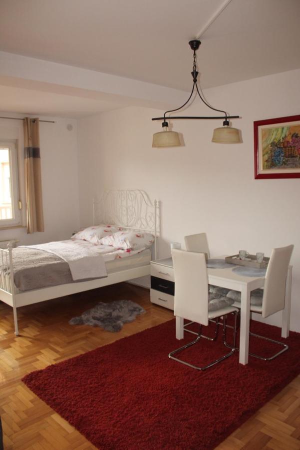 Studio Apartman Ivano Apartment Đakovo Exterior photo